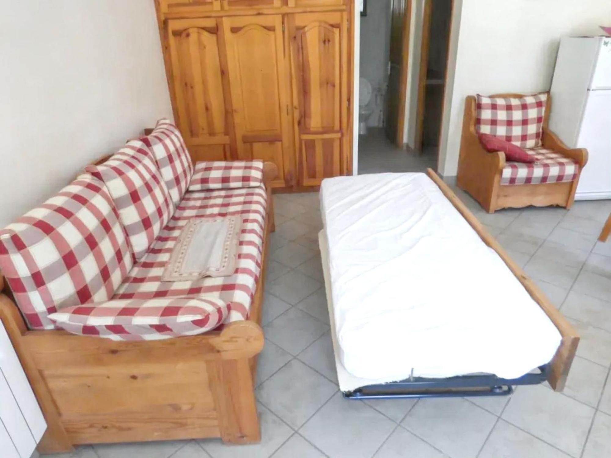Appartement Paisible A Saint-Crepin Avec Vue Sur La Montagne Buitenkant foto