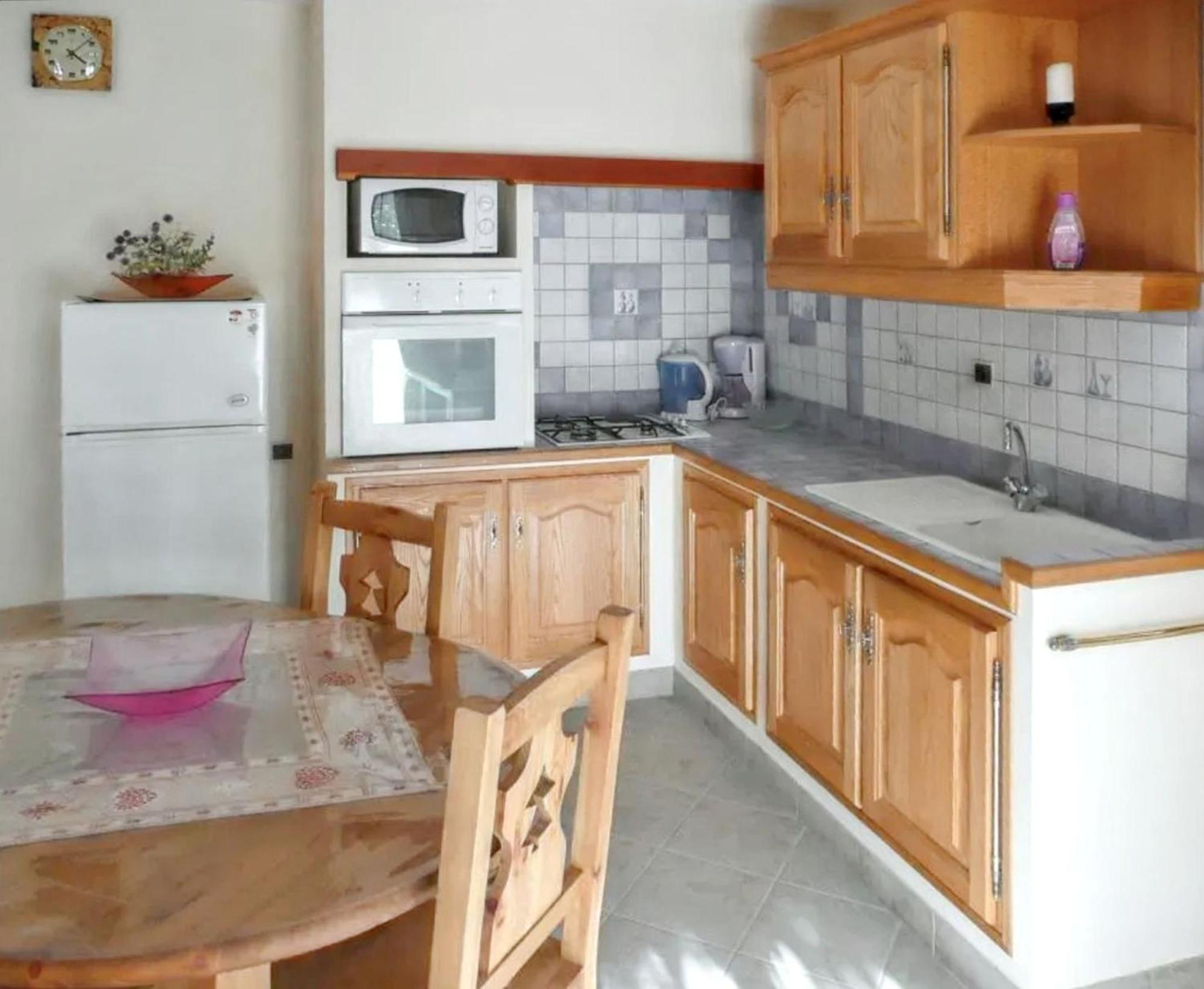 Appartement Paisible A Saint-Crepin Avec Vue Sur La Montagne Buitenkant foto