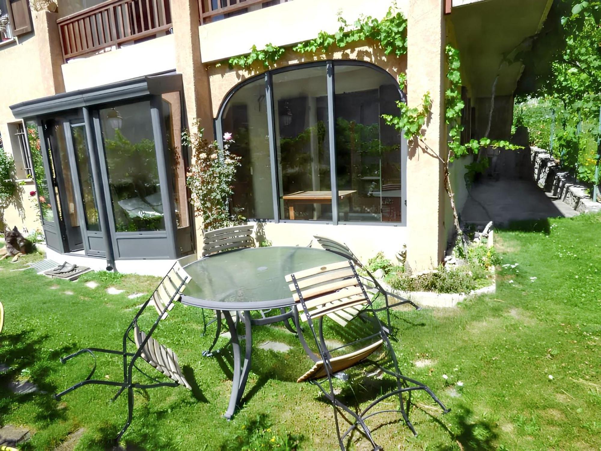 Appartement Paisible A Saint-Crepin Avec Vue Sur La Montagne Buitenkant foto